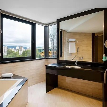 Hotel Movenpick 4*