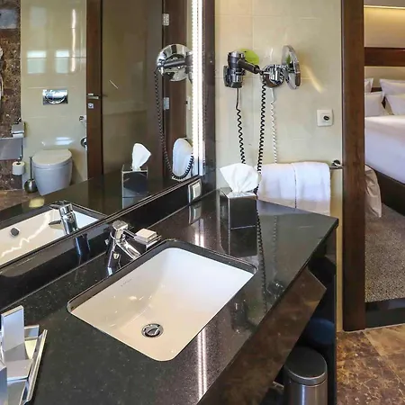 Movenpick Hotel SJJ
