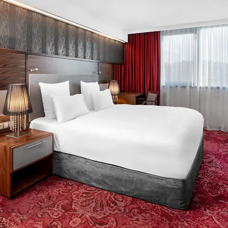 Movenpick 4*